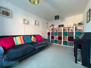 Living Room- click for photo gallery